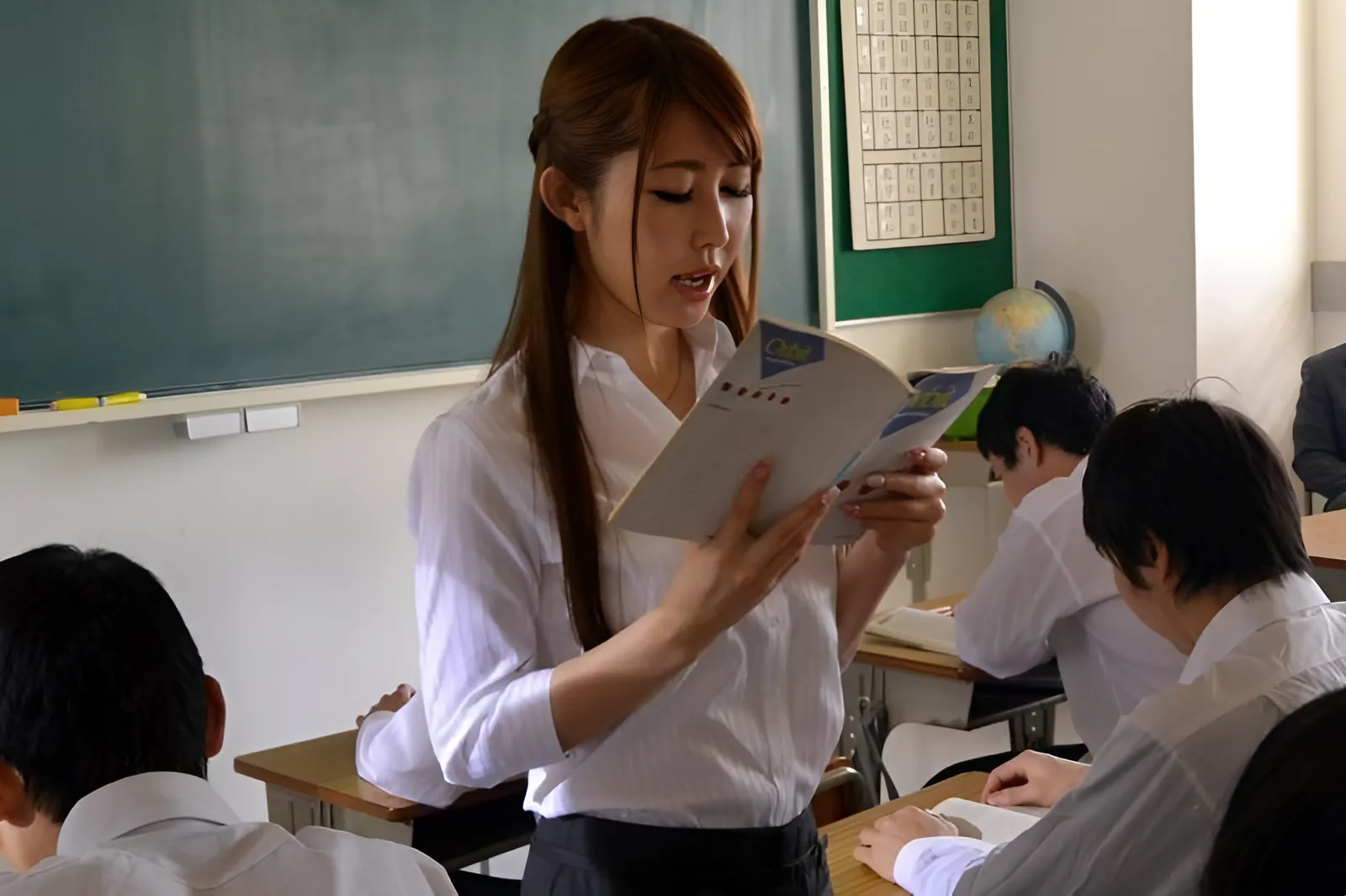 MIDE-098 Rogol Guru Wanita Azumi Kinoshita