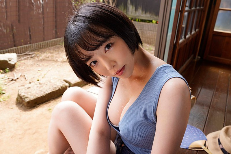 久しぶりに会った従妹との近親相姦関係