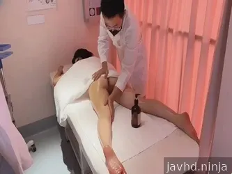 Em gái xinh đẹp thử đi massage kích dục và cái kết